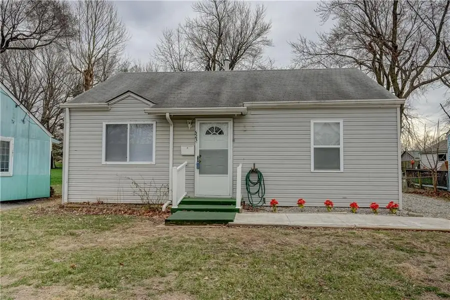523 E Nettleton Avenue, Independence, MO 64050 - #2