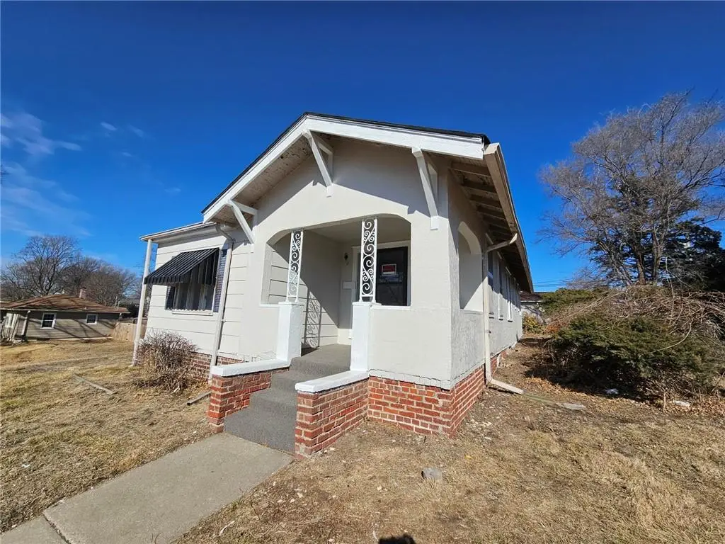 3501 Sacramento Street, Saint Joseph, MO 64507 - #1