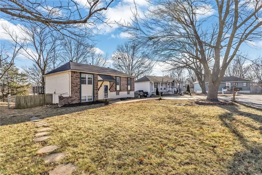 2500 NW Salem Court, Blue Springs, MO 64015 - #2