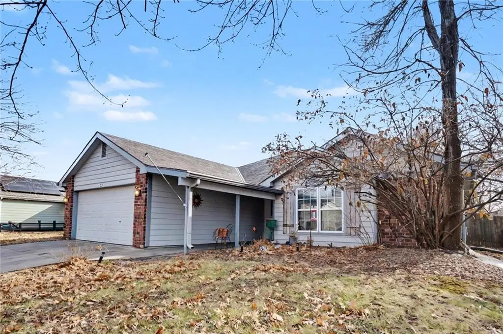 724 North Street, Lawrence, KS 66044 - #1