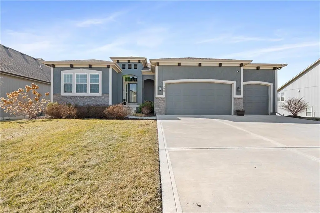 3000 SW Arboridge Drive, Lees Summit, MO 64082 - #1