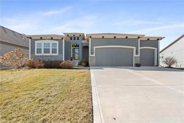 3000 SW Arboridge Drive, Lee's Summit, MO 64082