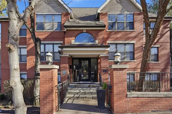 915 Washington Street #204, Kansas City, MO 64105