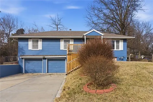 1004 E 135th Street, Grandview, MO 64030