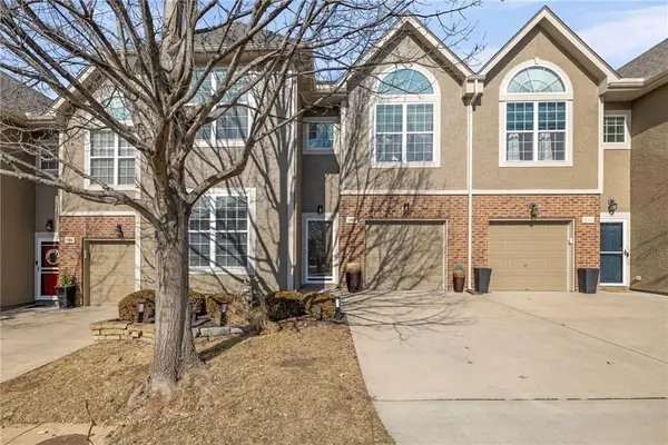 15832 W 61st Street, Shawnee, KS 66217