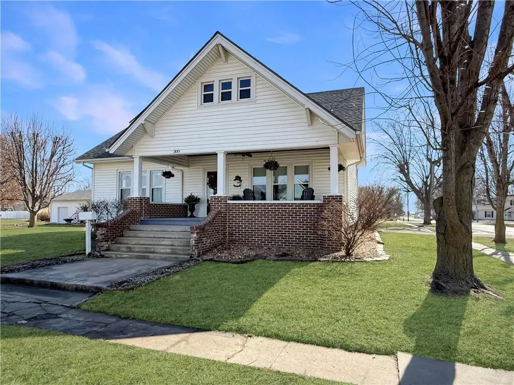 300 E 2nd Street, Norborne, MO 64668 - #1