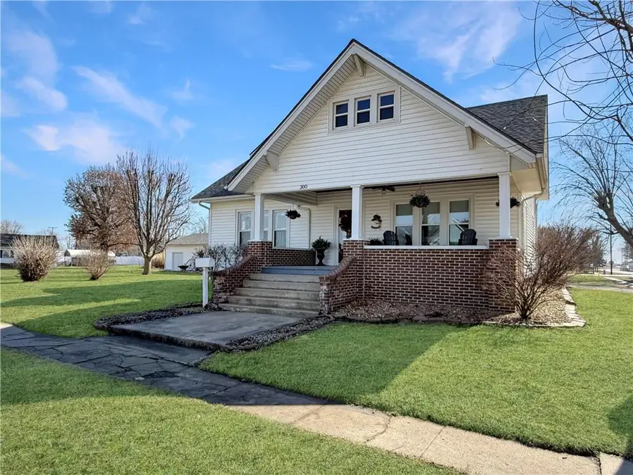 300 E 2nd Street, Norborne, MO 64668 - #2