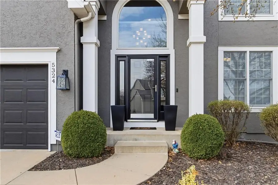 5324 W 160 Street, Overland Park, KS 66085 - #3