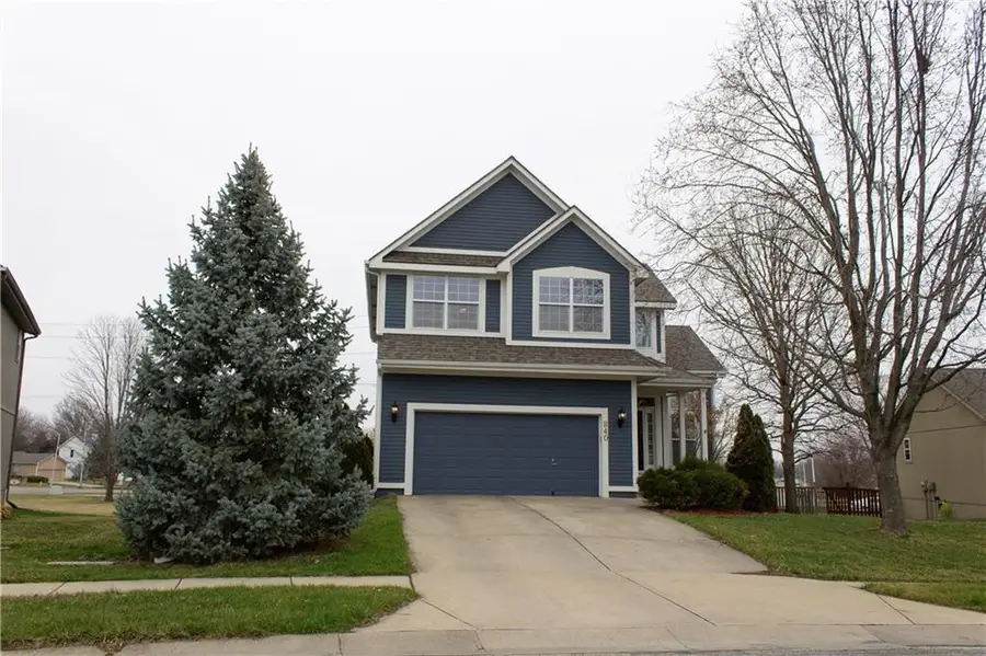 840 E Cheyenne Street, Gardner, KS 66030 - #2