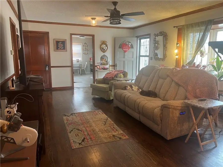 804 E South Street, Harrisonville, MO 64701 - #3