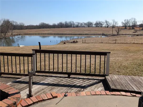 21503 S State Route Y Highway, Belton, MO 64012