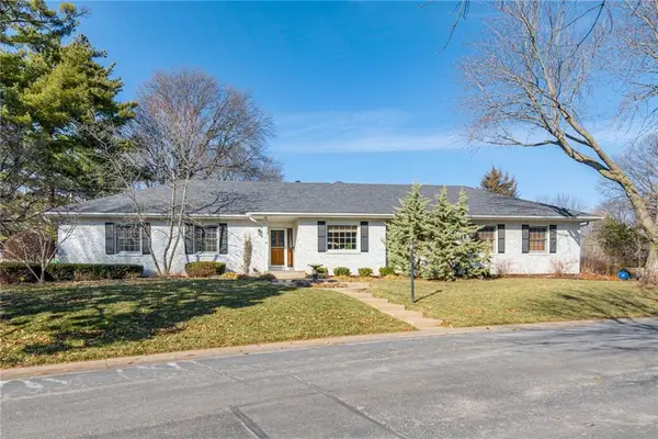 6806 Bluejacket Street, Shawnee, KS 66203