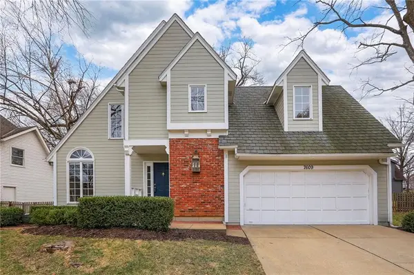 7609 W 115th Street, Overland Park, KS 66210