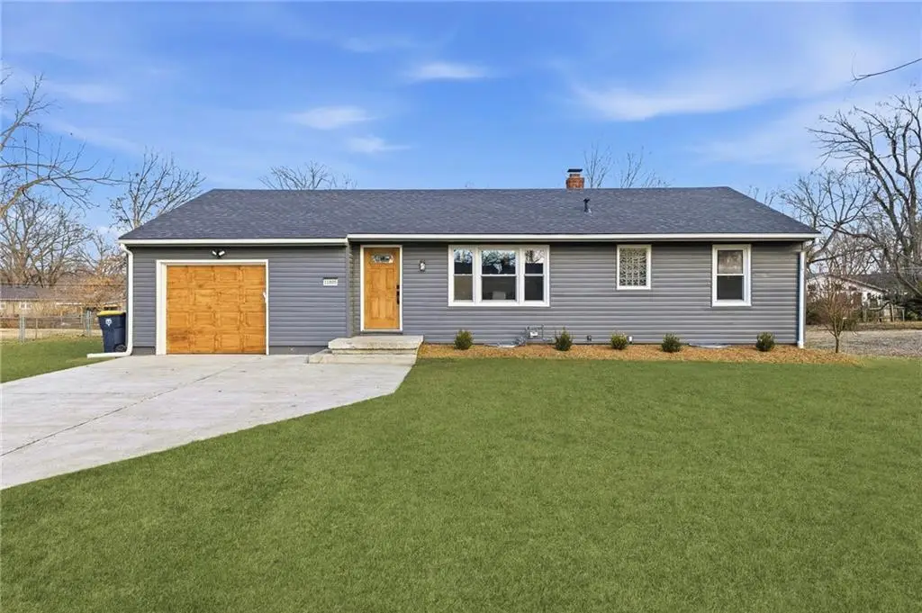 11805 Oakley Avenue, Kansas City, MO 64137 - #1