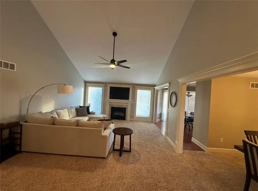 4704 Donnelly Drive, Saint Joseph, MO 64506 - #2