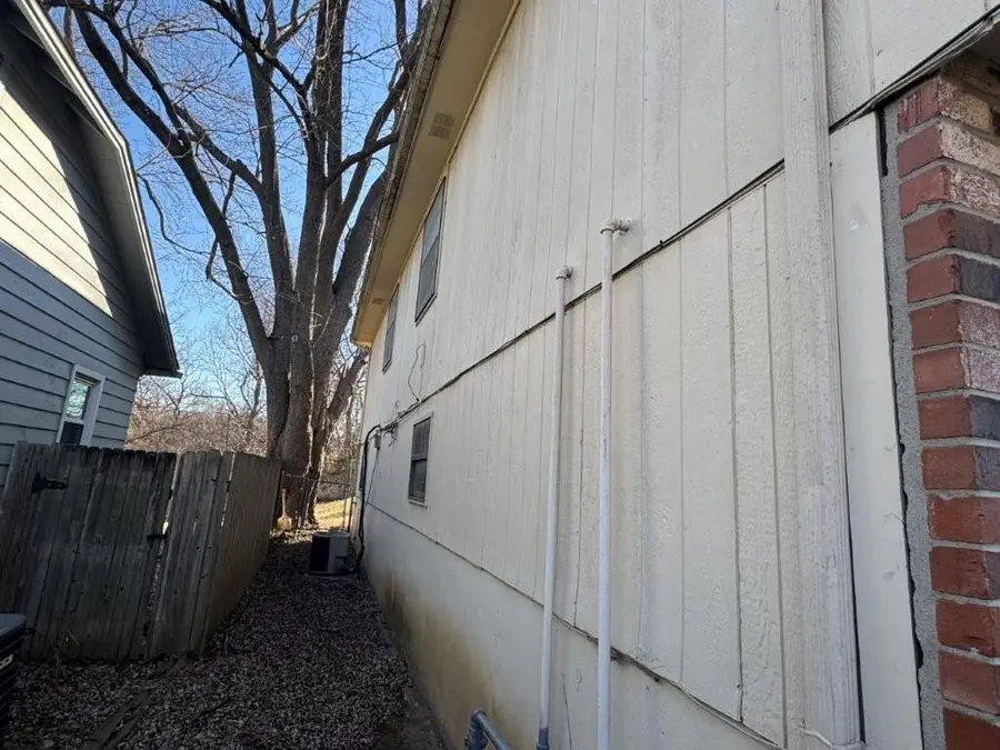 1611 - 1613 S Claremont N/a, Independence, MO 64052 - #2