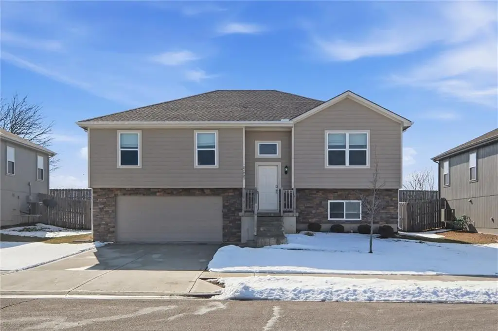 21297 W 219th Street, Spring Hill, KS 66083 - #1