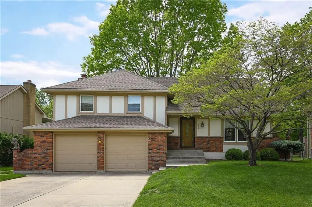 714 Murray Road, Lees Summit, MO 64081 - #1