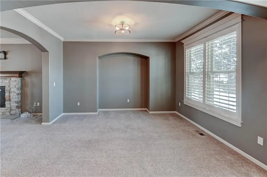 16627 S Lind Road, Olathe, KS 66062 - #3