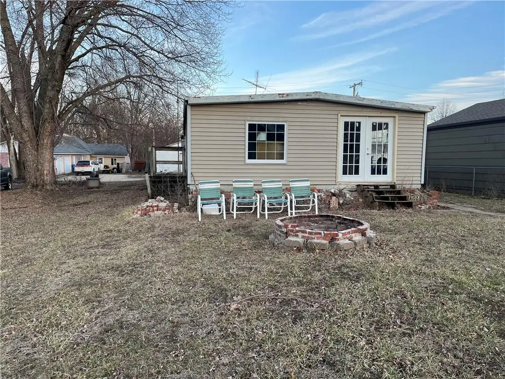 723 Yoeke Street, Tonganoxie, KS 66086 - #1