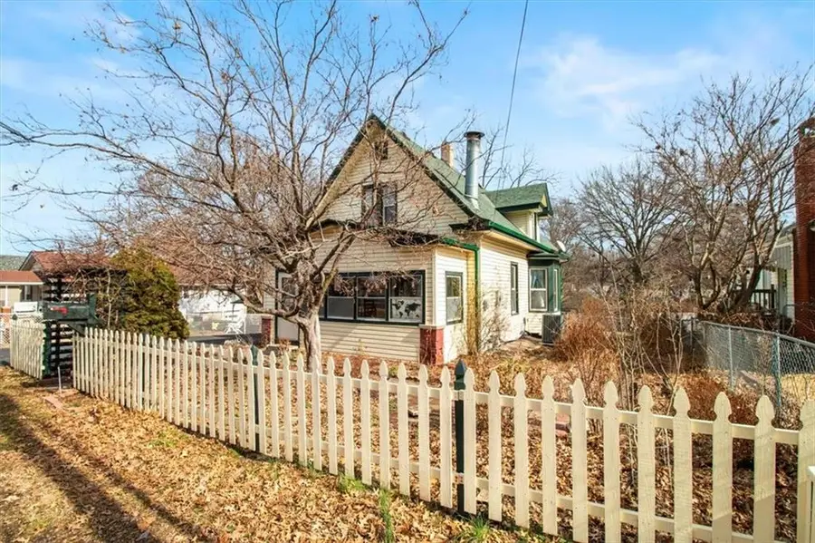 735 S Hawthorne Avenue, Independence, MO 64053 - #2