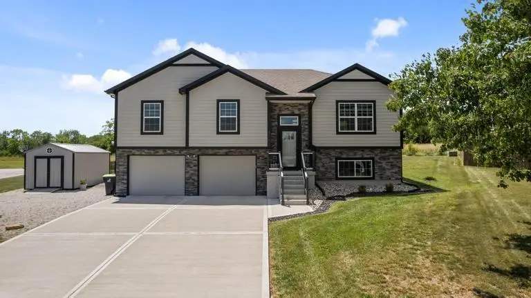 3102 Katy Trail Drive, Harrisonville, MO 64701 - #1