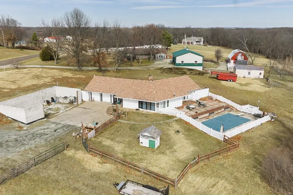 33248 199th Street, Leavenworth, KS 66048 - #1