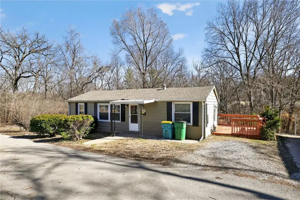 2209 S Hawthorne Avenue, Independence, MO 64052 - #1