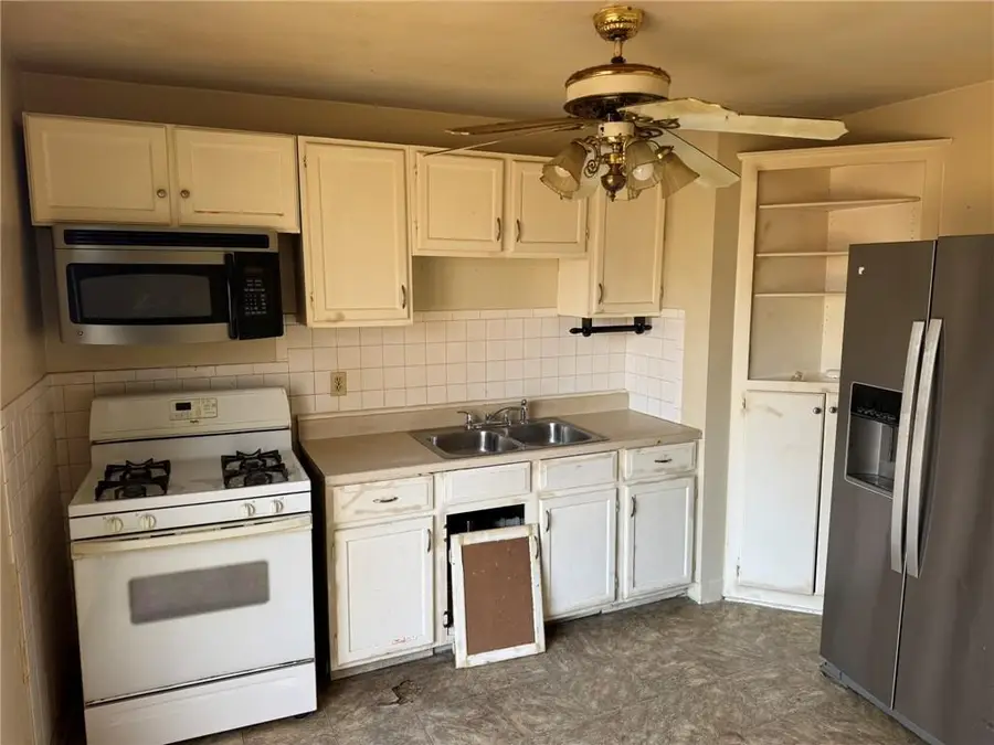 7317 Elm Avenue, Raytown, MO 64133 - #3