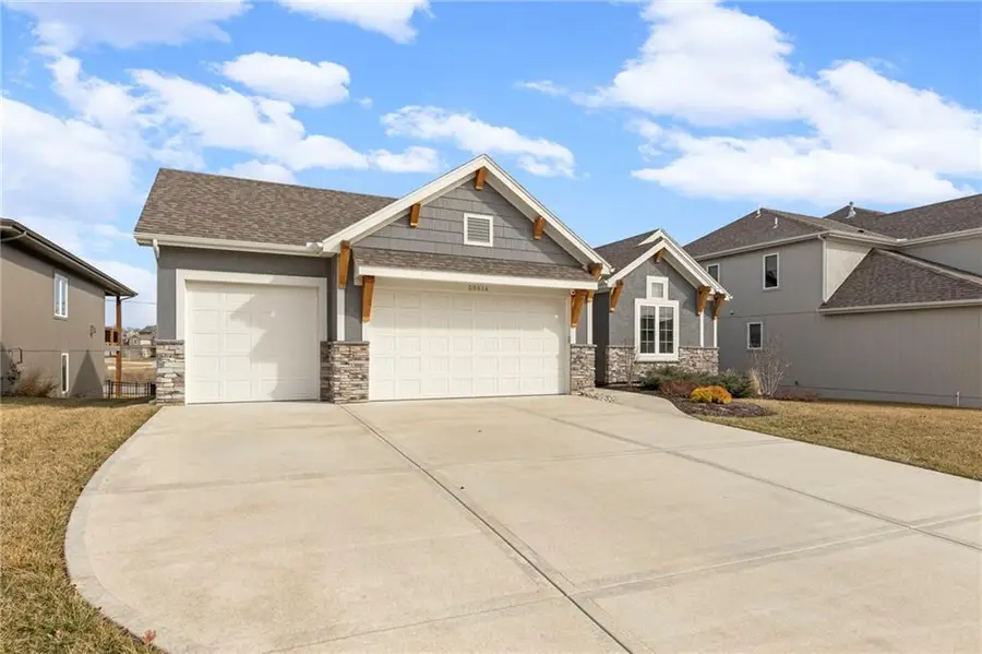 20614 W 109th Terrace, Olathe, KS 66061 - #2