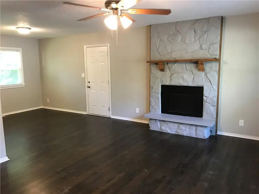11314 E Thompson Street, Independence, MO 64054 - #2