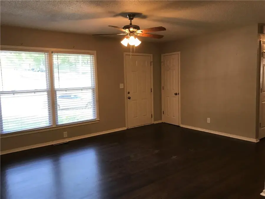 11314 E Thompson Street, Independence, MO 64054 - #3