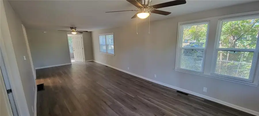 711 W Jones Street, Independence, MO 64050 - #2