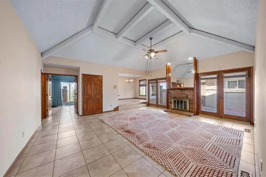 9736 Nieman Place, Overland Park, KS 66214 - #3