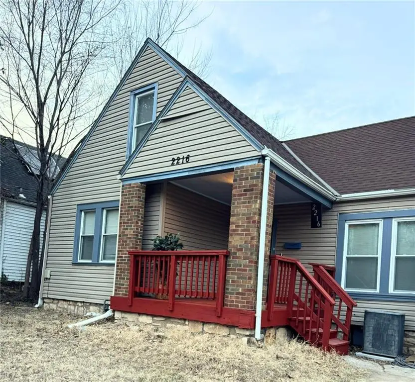 2216 E 72nd Street, Kansas City, MO 64132 - #2