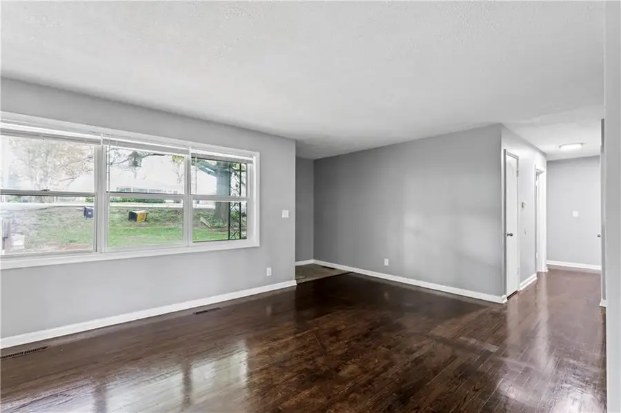 6874 Sni A Bar Road, Kansas City, MO 64129 - #2