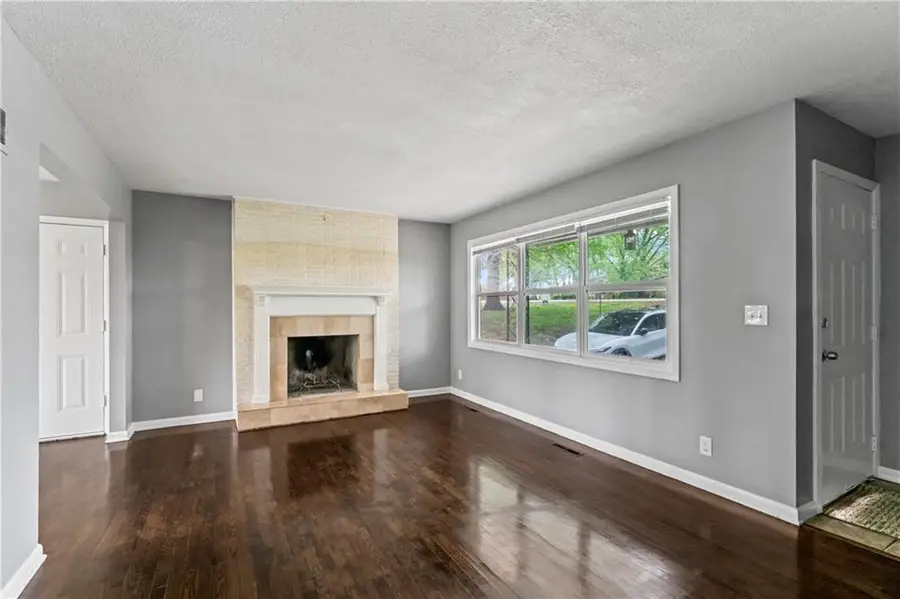 6874 Sni A Bar Road, Kansas City, MO 64129 - #3