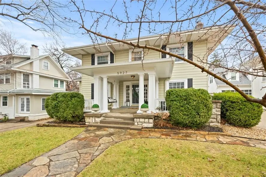 5927 Grand Avenue, Kansas City, MO 64113 - #2
