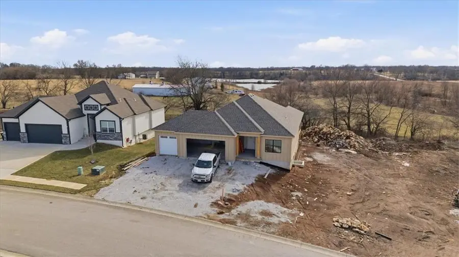 11717 E 231st Street, Peculiar, MO 64078 - #2