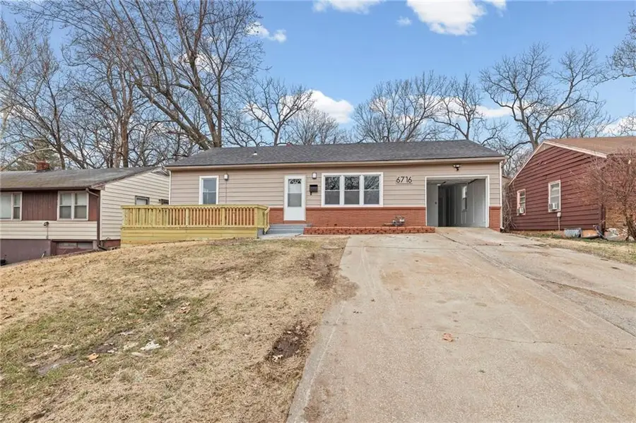 6716 Indiana Avenue, Kansas City, MO 64132 - #2