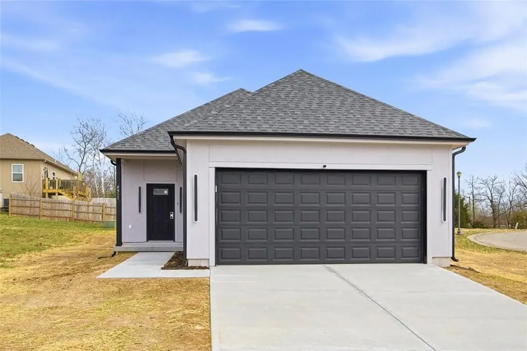4911 Hocker Drive, Kansas City, MO 64136 - #1