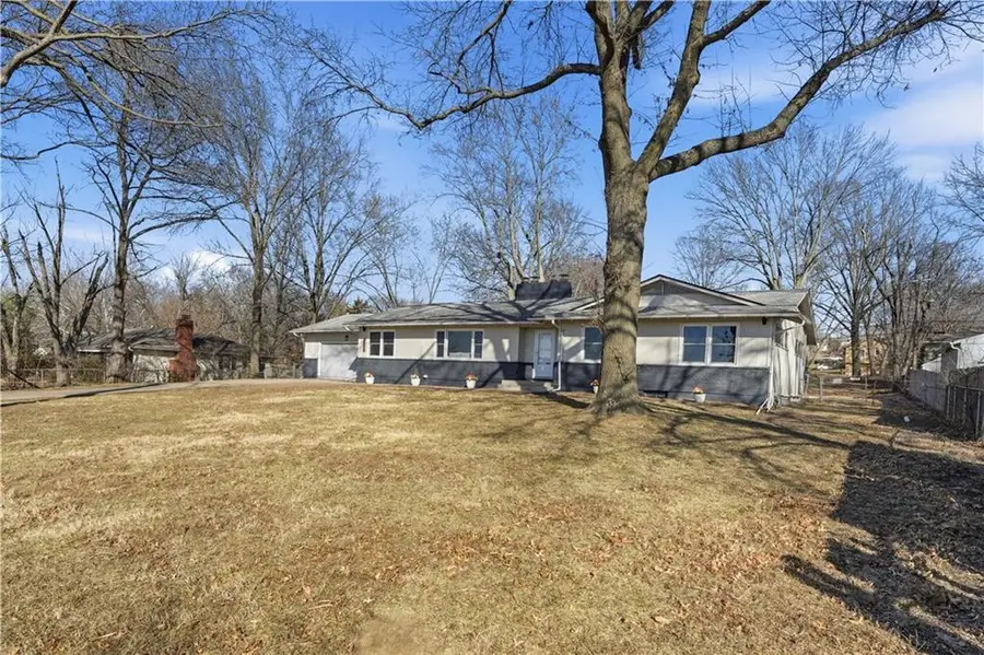 10915 Blue River Road, Kansas City, MO 64131 - #3