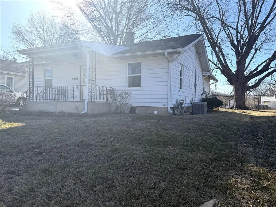 1418 Polk Street, Chillicothe, MO 64601 - #2