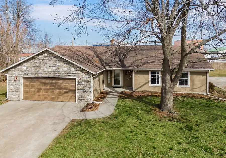 206 Fir Street, Garden City, MO 64747 - #2