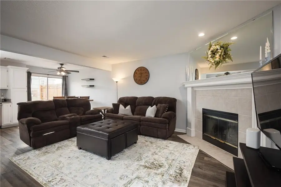 5707 NW Sunrise Meadow Circle, Lees Summit, MO 64064 - #2