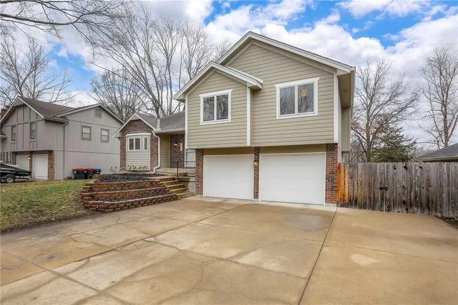 205 12th Avenue N, Greenwood, MO 64034 - #3