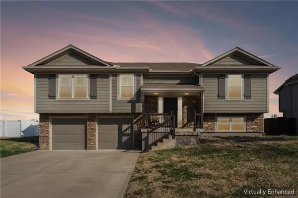 12204 E 214th Street, Peculiar, MO 64078