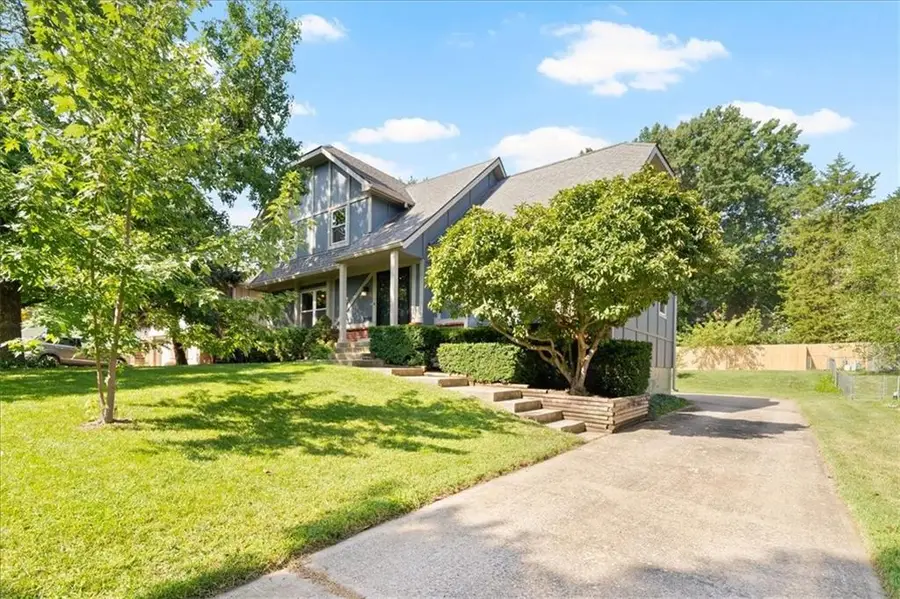 7808 Long Avenue, Lenexa, KS 66216 - #2