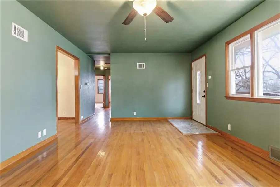 800 SW 17th Street, Blue Springs, MO 64015 - #3