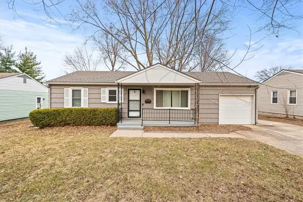 9010 E 72nd Terrace, Raytown, MO 64133